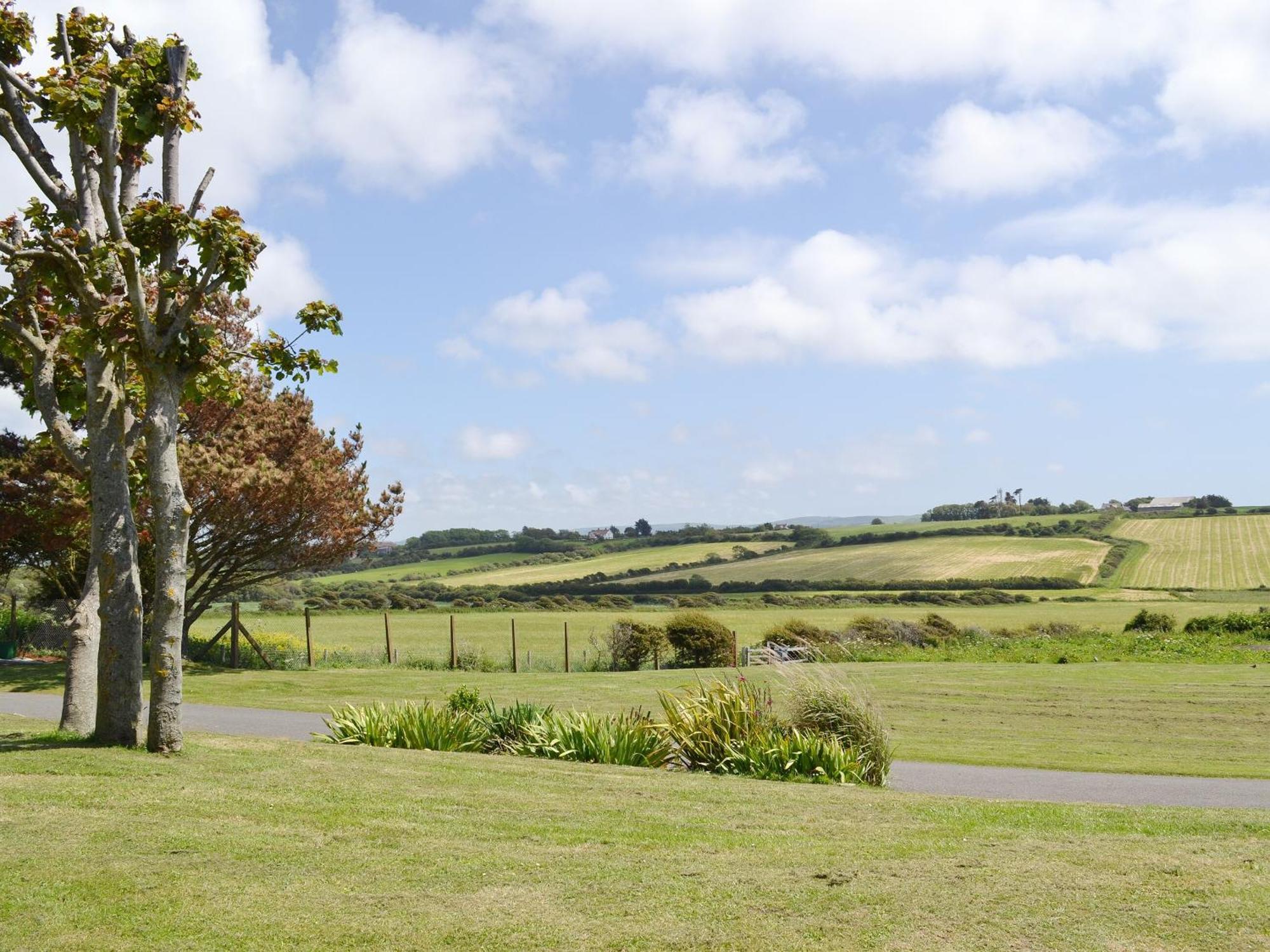 Cliff End Villa Freshwater Exterior photo